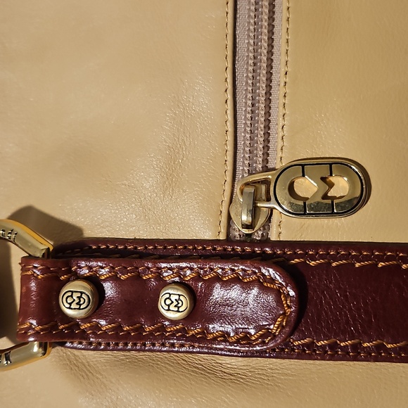 Orlandi Marino All Leather Purse - Picture 3 of 13